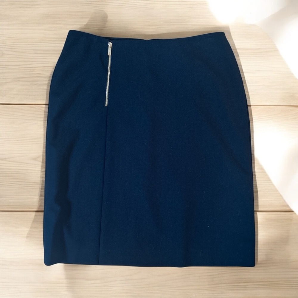 Calvin Klein Black Pencil Skirt with Gold Embellishments size 6 - Picture 2 of 10